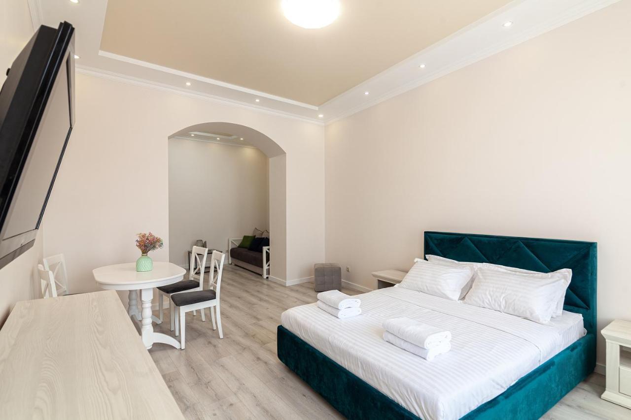 Avangard Saint Teodora III Apart Львів Екстер'єр фото